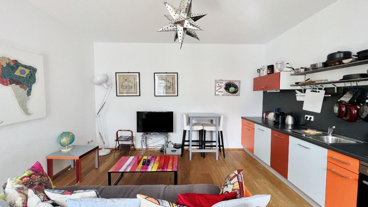 Apartment Cozy Retreat With Large Balcony Near Schoenbrunn *