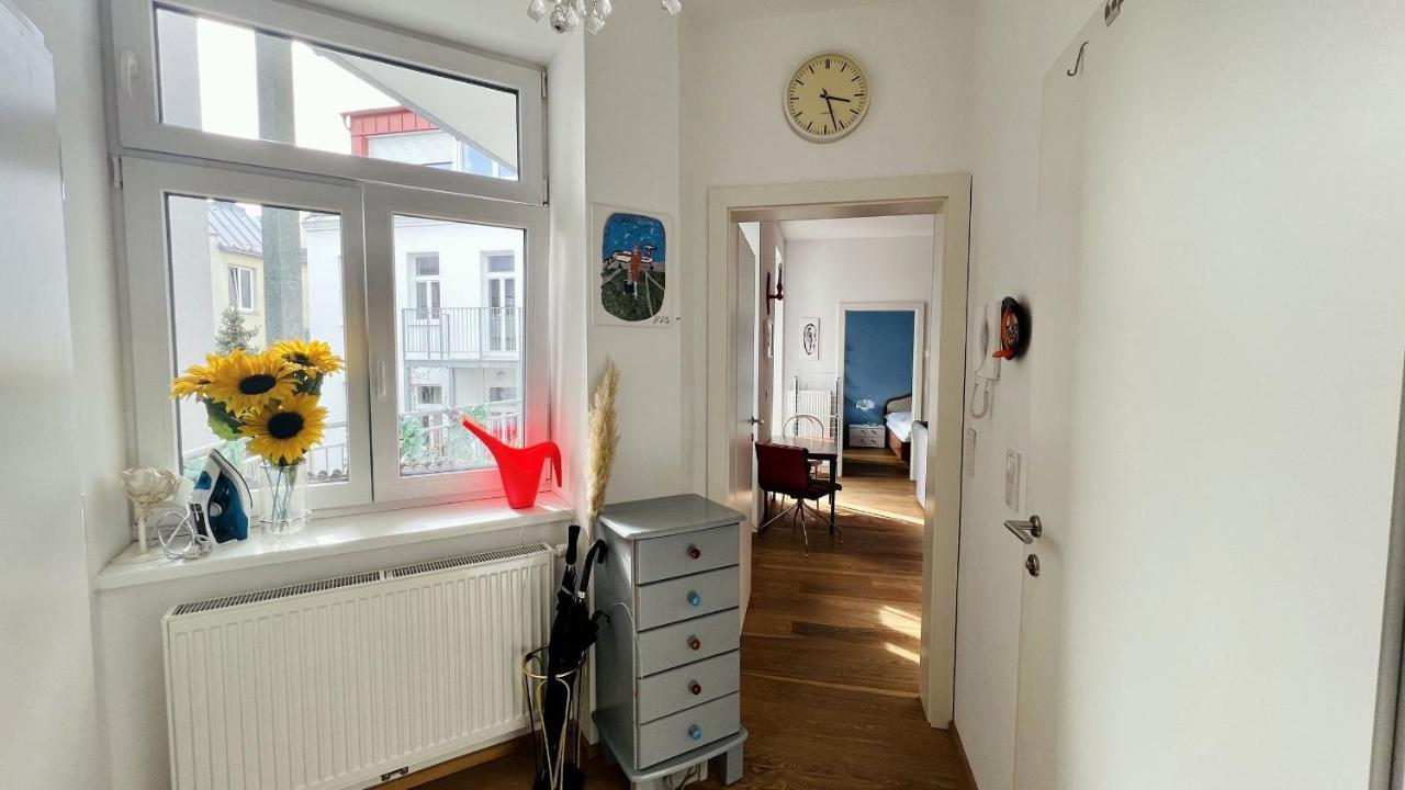 Apartment Cozy Retreat With Large Balcony Near Schoenbrunn Vienna
