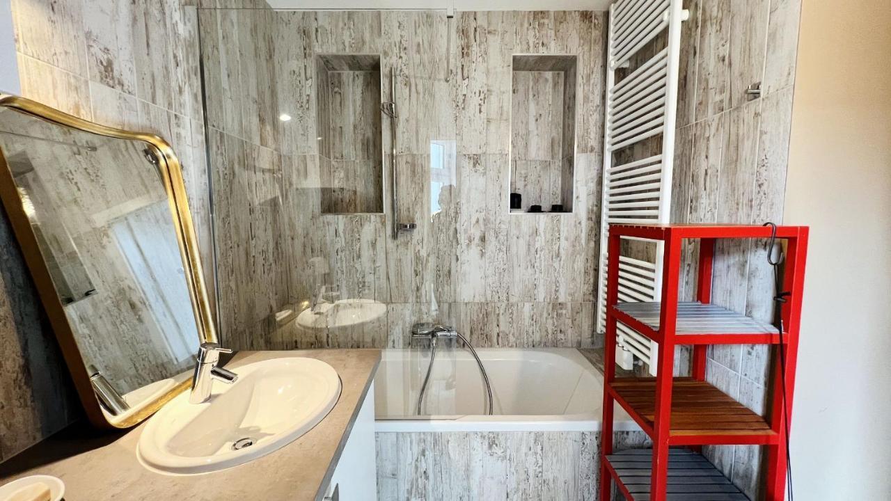 Cozy Retreat With Large Balcony Near Schoenbrunn *